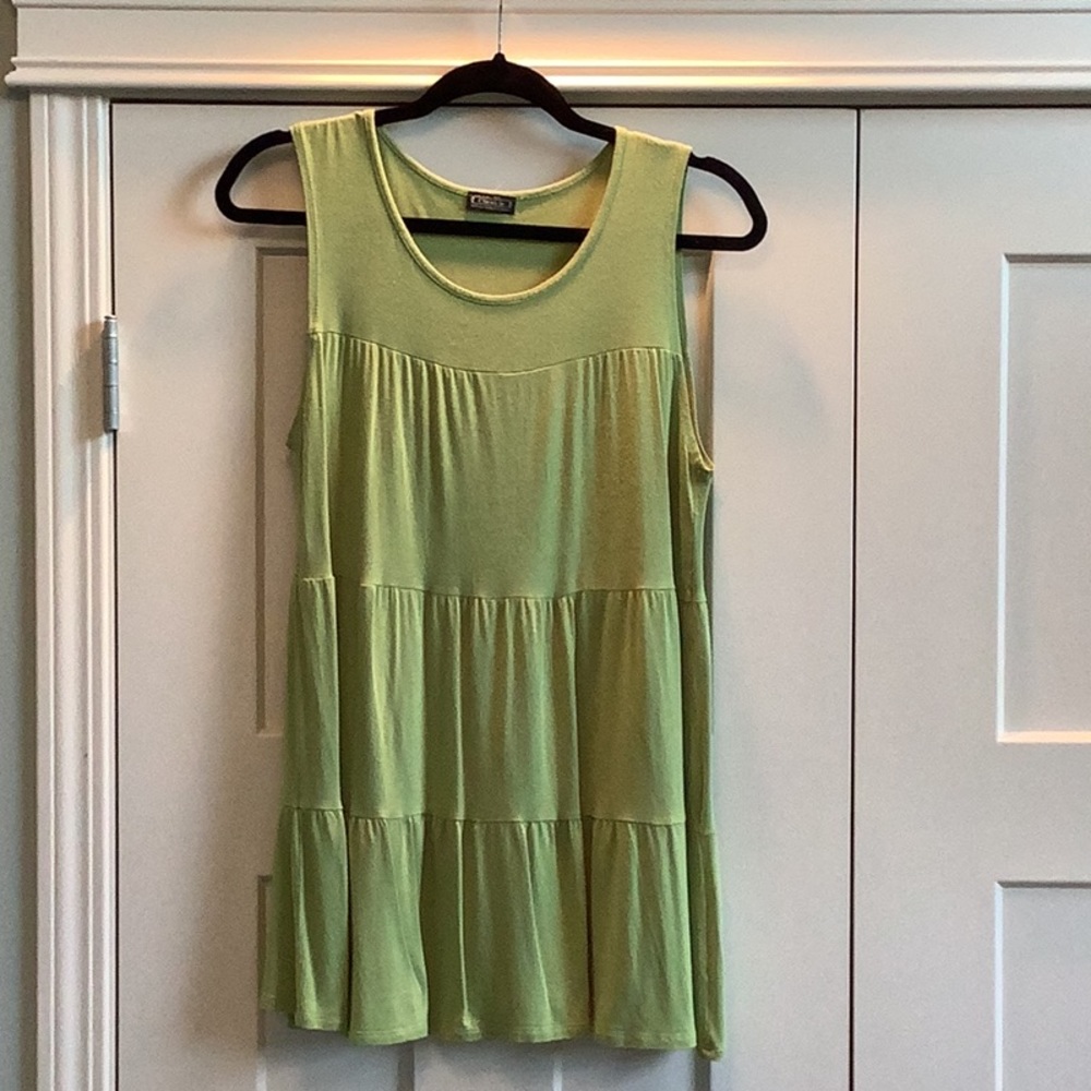 Cute tiered top by Clientele Size Med